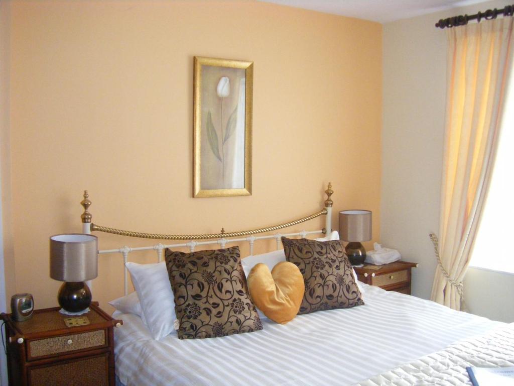 Bayview Guest House Ст. Хейлир Джерси Номер фото