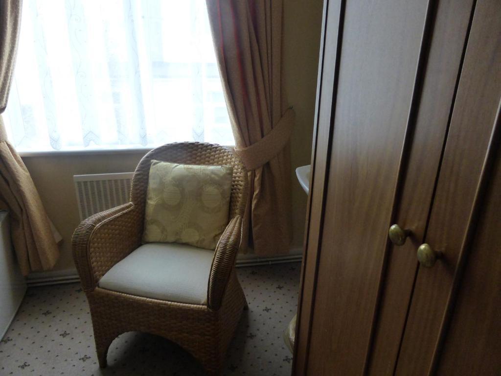 Bayview Guest House Ст. Хейлир Джерси Номер фото